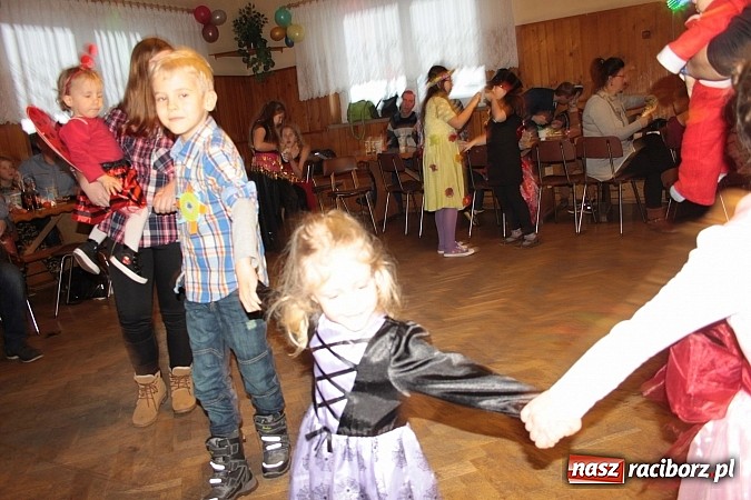 Zdjęcie w galerii na portalu naszraciborz.pl: Doroczny bal przebierańców w Wojnowicach wiadomości z regionu