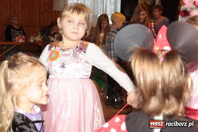 Zdjęcie w galerii na portalu naszraciborz.pl: Doroczny bal przebierańców w Wojnowicach wiadomości z regionu