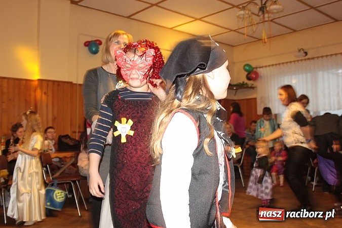 Zdjęcie w galerii na portalu naszraciborz.pl: Doroczny bal przebierańców w Wojnowicach wiadomości z regionu