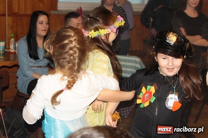 Zdjęcie w galerii na portalu naszraciborz.pl: Doroczny bal przebierańców w Wojnowicach wiadomości z regionu