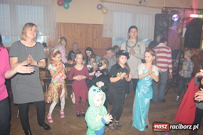 Zdjęcie w galerii na portalu naszraciborz.pl: Doroczny bal przebierańców w Wojnowicach wiadomości z regionu