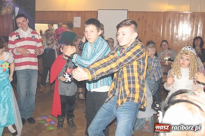 Zdjęcie w galerii na portalu naszraciborz.pl: Doroczny bal przebierańców w Wojnowicach wiadomości z regionu