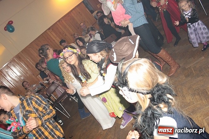 Zdjęcie w galerii na portalu naszraciborz.pl: Doroczny bal przebierańców w Wojnowicach wiadomości z regionu