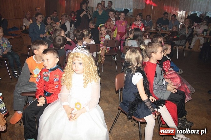 Zdjęcie w galerii na portalu naszraciborz.pl: Doroczny bal przebierańców w Wojnowicach wiadomości z regionu
