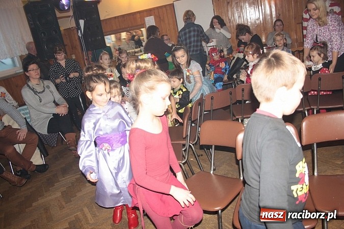Zdjęcie w galerii na portalu naszraciborz.pl: Doroczny bal przebierańców w Wojnowicach wiadomości z regionu
