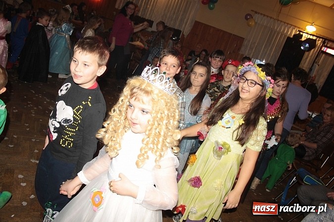 Zdjęcie w galerii na portalu naszraciborz.pl: Doroczny bal przebierańców w Wojnowicach wiadomości z regionu
