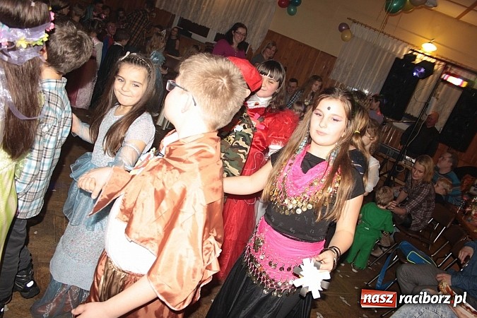 Zdjęcie w galerii na portalu naszraciborz.pl: Doroczny bal przebierańców w Wojnowicach wiadomości z regionu