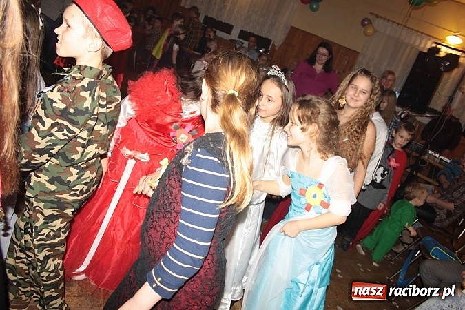 Zdjęcie w galerii na portalu naszraciborz.pl: Doroczny bal przebierańców w Wojnowicach wiadomości z regionu