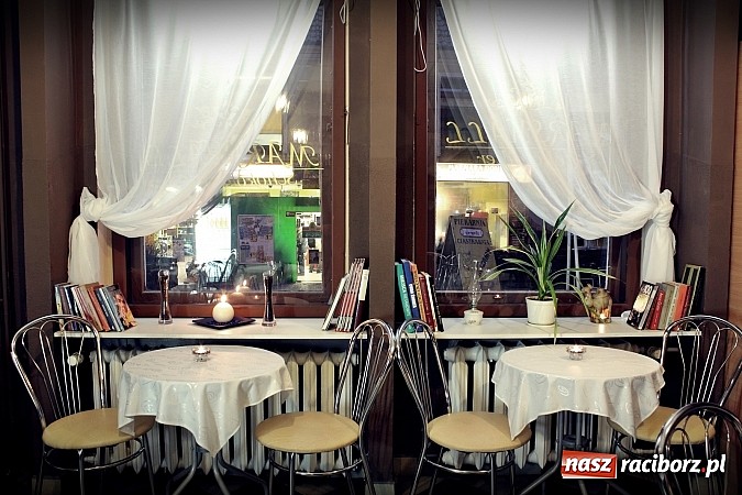 Zdjęcie w galerii na portalu naszraciborz.pl: Czekoladowy zawr&oacute;t głowy na Długiej wiadomości z regionu