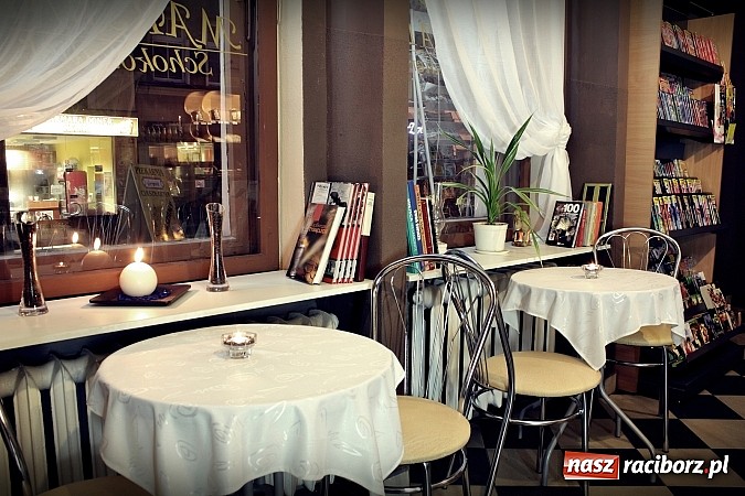 Zdjęcie w galerii na portalu naszraciborz.pl: Czekoladowy zawr&oacute;t głowy na Długiej wiadomości z regionu