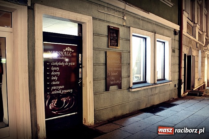 Zdjęcie w galerii na portalu naszraciborz.pl: Czekoladowy zawr&oacute;t głowy na Długiej wiadomości z regionu