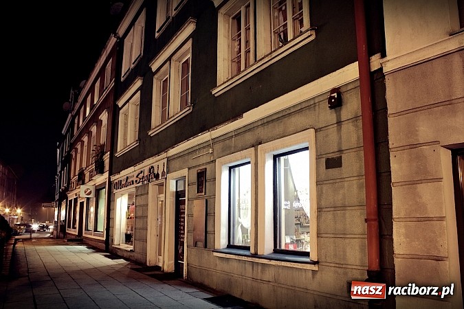 Zdjęcie w galerii na portalu naszraciborz.pl: Czekoladowy zawr&oacute;t głowy na Długiej wiadomości z regionu