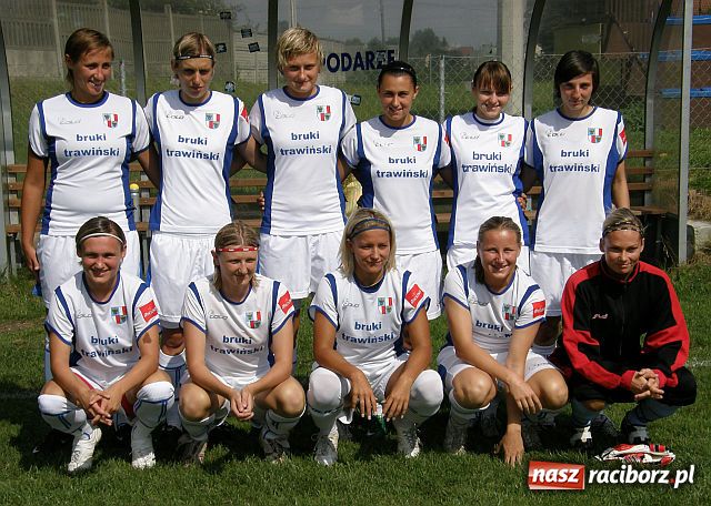 Zdjęcie w galerii na portalu naszraciborz.pl: Bezradne Słowaczki - festiwal goli w Nędzy wiadomości z regionu