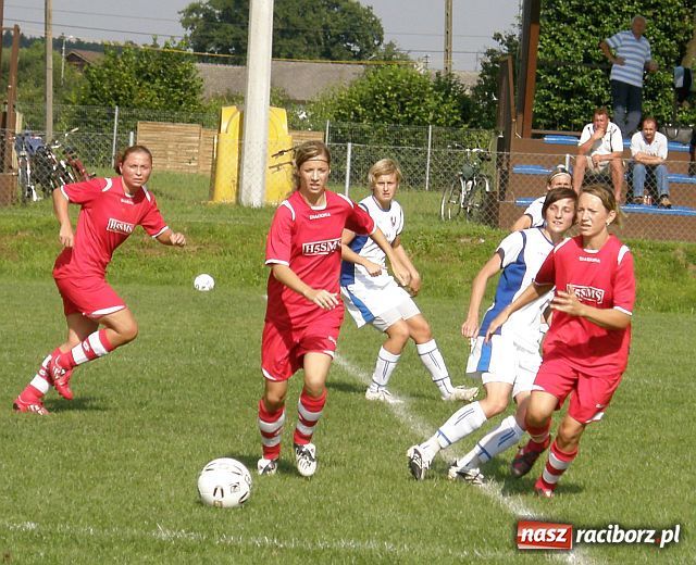 Zdjęcie w galerii na portalu naszraciborz.pl: Bezradne Słowaczki - festiwal goli w Nędzy wiadomości z regionu