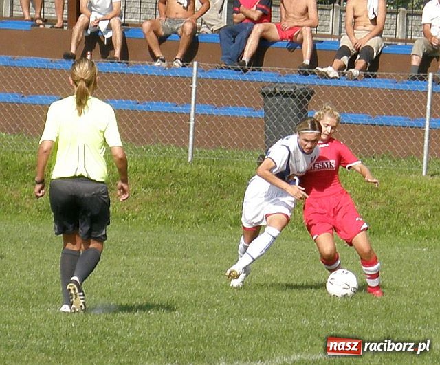 Zdjęcie w galerii na portalu naszraciborz.pl: Bezradne Słowaczki - festiwal goli w Nędzy wiadomości z regionu