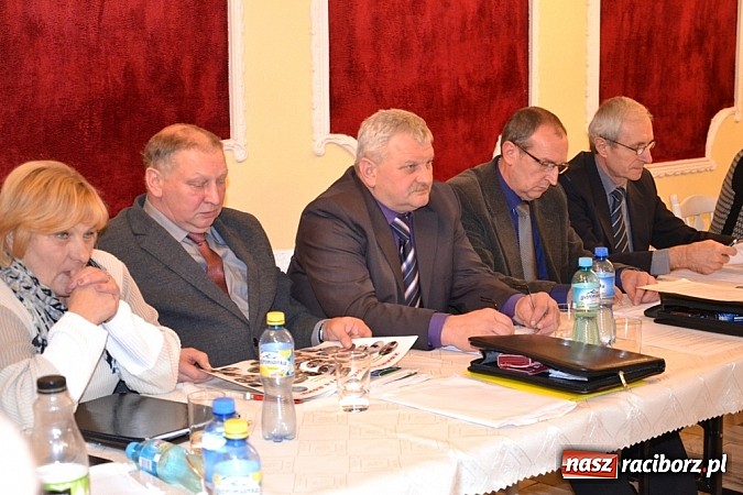 Zdjęcie w galerii na portalu naszraciborz.pl: Maluchy do przedszkola, starszaki na... pocztę? wiadomości z regionu