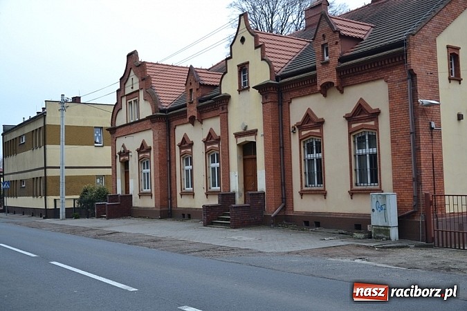 Zdjęcie w galerii na portalu naszraciborz.pl: Maluchy do przedszkola, starszaki na... pocztę? wiadomości z regionu
