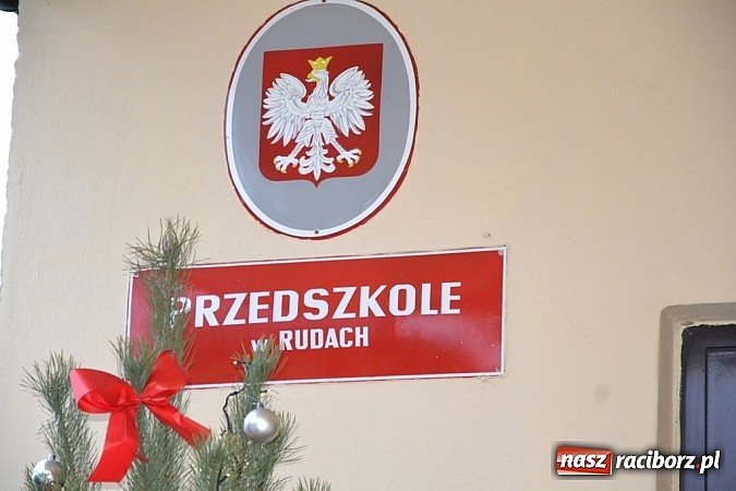 Zdjęcie w galerii na portalu naszraciborz.pl: Maluchy do przedszkola, starszaki na... pocztę? wiadomości z regionu