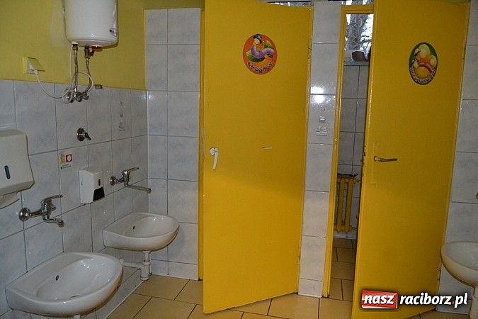 Zdjęcie w galerii na portalu naszraciborz.pl: Maluchy do przedszkola, starszaki na... pocztę? wiadomości z regionu