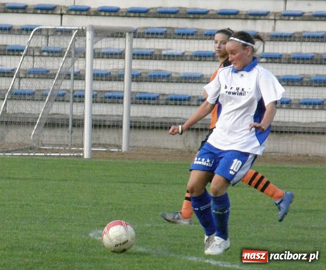 Zdjęcie w galerii na portalu naszraciborz.pl: Druga drużyna Unii zagra w II lidze piłki nożnej kobiet wiadomości z regionu