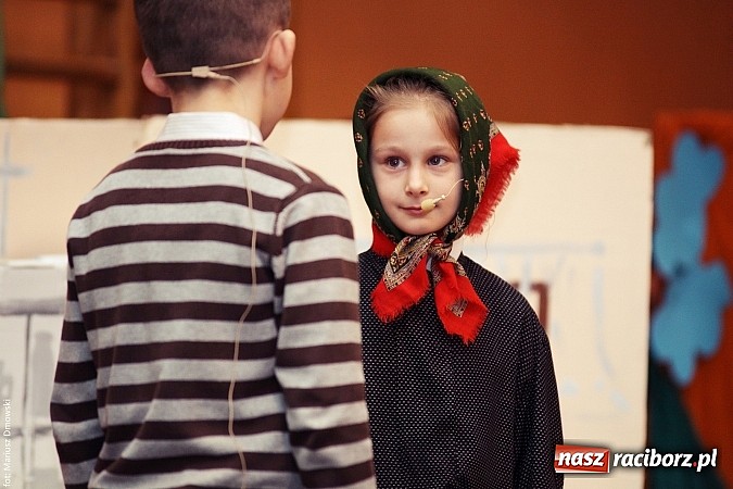 Zdjęcie w galerii na portalu naszraciborz.pl: Krzanowickie dzieci wystąpiły dla swoich babć i dziadków wiadomości z regionu