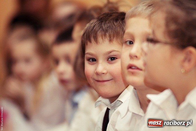 Zdjęcie w galerii na portalu naszraciborz.pl: Krzanowickie dzieci wystąpiły dla swoich babć i dziadków wiadomości z regionu