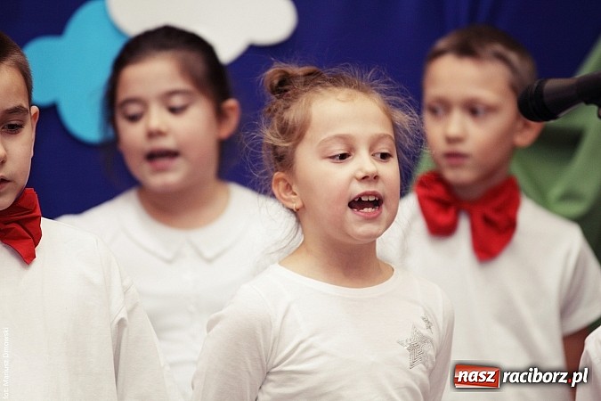 Zdjęcie w galerii na portalu naszraciborz.pl: Krzanowickie dzieci wystąpiły dla swoich babć i dziadków wiadomości z regionu