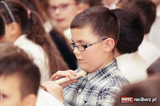 Zdjęcie w galerii na portalu naszraciborz.pl: Krzanowickie dzieci wystąpiły dla swoich babć i dziadków wiadomości z regionu
