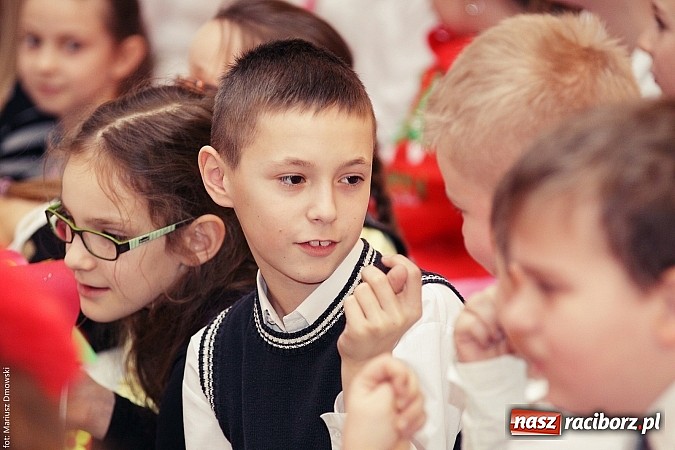 Zdjęcie w galerii na portalu naszraciborz.pl: Krzanowickie dzieci wystąpiły dla swoich babć i dziadków wiadomości z regionu