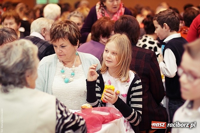 Zdjęcie w galerii na portalu naszraciborz.pl: Krzanowickie dzieci wystąpiły dla swoich babć i dziadków wiadomości z regionu