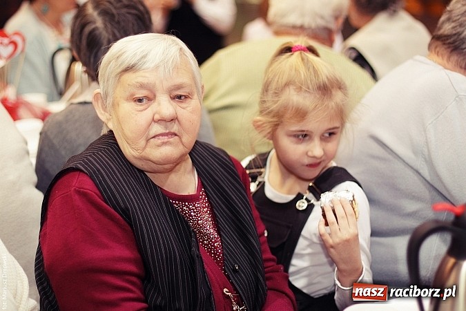Zdjęcie w galerii na portalu naszraciborz.pl: Krzanowickie dzieci wystąpiły dla swoich babć i dziadków wiadomości z regionu