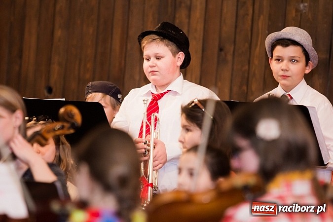 Zdjęcie w galerii na portalu naszraciborz.pl: Koncert Karnawałowy w szkole muzycznej wiadomości z regionu