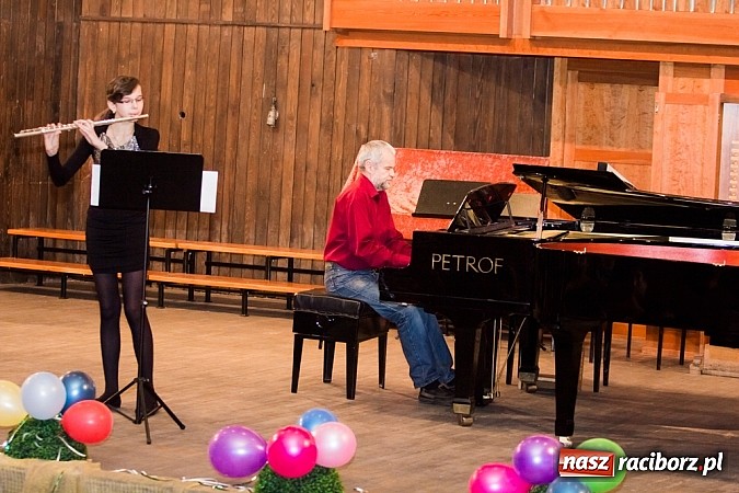 Zdjęcie w galerii na portalu naszraciborz.pl: Koncert Karnawałowy w szkole muzycznej wiadomości z regionu