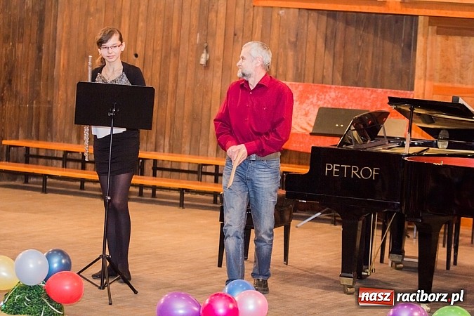 Zdjęcie w galerii na portalu naszraciborz.pl: Koncert Karnawałowy w szkole muzycznej wiadomości z regionu