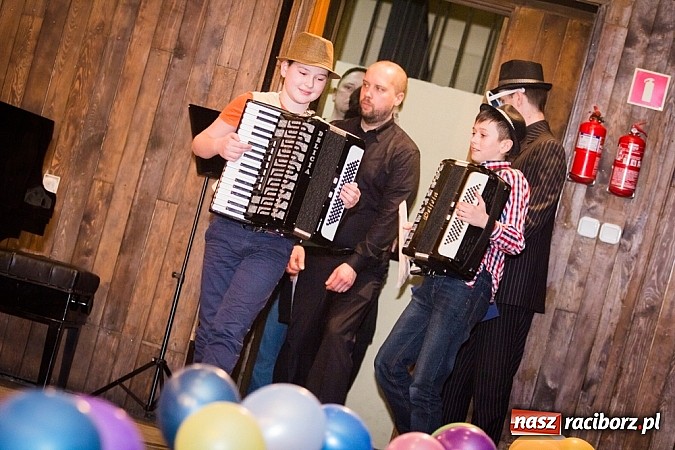 Zdjęcie w galerii na portalu naszraciborz.pl: Koncert Karnawałowy w szkole muzycznej wiadomości z regionu
