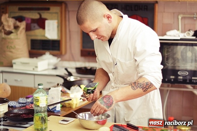 Zdjęcie w galerii na portalu naszraciborz.pl: Wyśmienite karnawałowe potrawy - zobacz propozycje uczniów ZSZ!  wiadomości z regionu