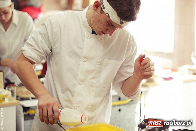 Zdjęcie w galerii na portalu naszraciborz.pl: Wyśmienite karnawałowe potrawy - zobacz propozycje uczniów ZSZ!  wiadomości z regionu