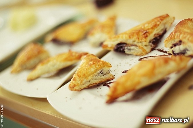 Zdjęcie w galerii na portalu naszraciborz.pl: Wyśmienite karnawałowe potrawy - zobacz propozycje uczniów ZSZ!  wiadomości z regionu