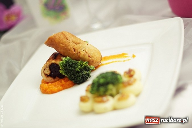 Zdjęcie w galerii na portalu naszraciborz.pl: Wyśmienite karnawałowe potrawy - zobacz propozycje uczniów ZSZ!  wiadomości z regionu