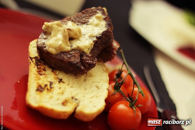 Zdjęcie w galerii na portalu naszraciborz.pl: Wyśmienite karnawałowe potrawy - zobacz propozycje uczniów ZSZ!  wiadomości z regionu