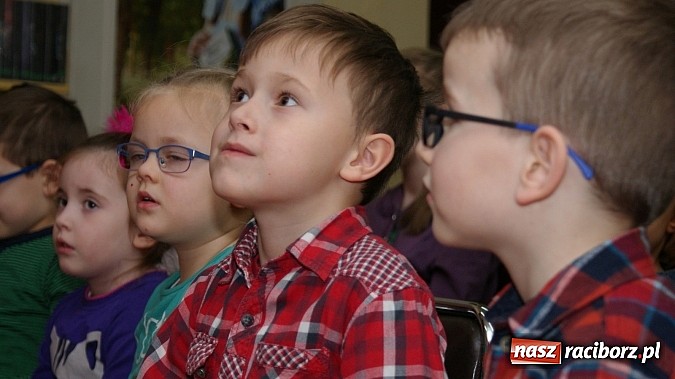 Zdjęcie w galerii na portalu naszraciborz.pl: Od przedszkola do książkowego mola – wyniki bibliotecznego konkursu  wiadomości z regionu