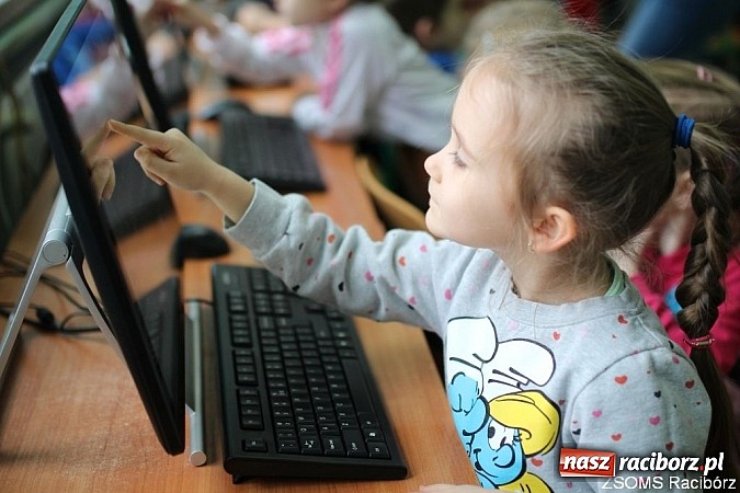 Zdjęcie w galerii na portalu naszraciborz.pl: Zimowe Warsztaty dla przedszkolaków w ZSOMS  wiadomości z regionu