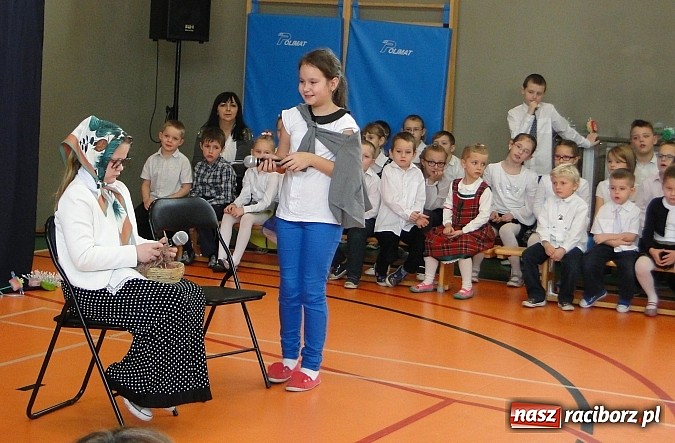 Zdjęcie w galerii na portalu naszraciborz.pl: Dzieci z Górek Śląskich dla babć i dziadków   wiadomości z regionu