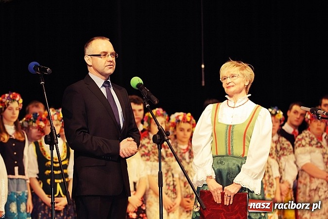 Zdjęcie w galerii na portalu naszraciborz.pl: U starzyk&oacute;w fajrowanie i kolęd wspominanie wiadomości z regionu