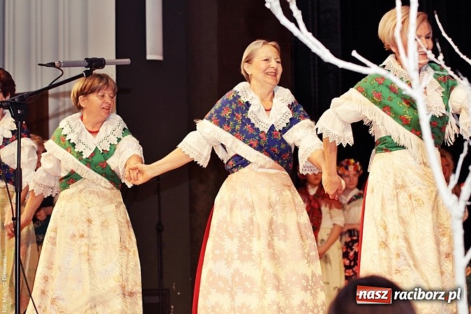 Zdjęcie w galerii na portalu naszraciborz.pl: U starzyk&oacute;w fajrowanie i kolęd wspominanie wiadomości z regionu