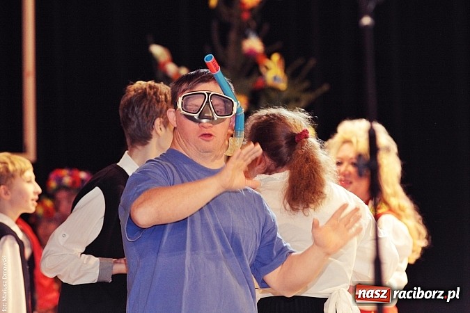 Zdjęcie w galerii na portalu naszraciborz.pl: U starzyk&oacute;w fajrowanie i kolęd wspominanie wiadomości z regionu