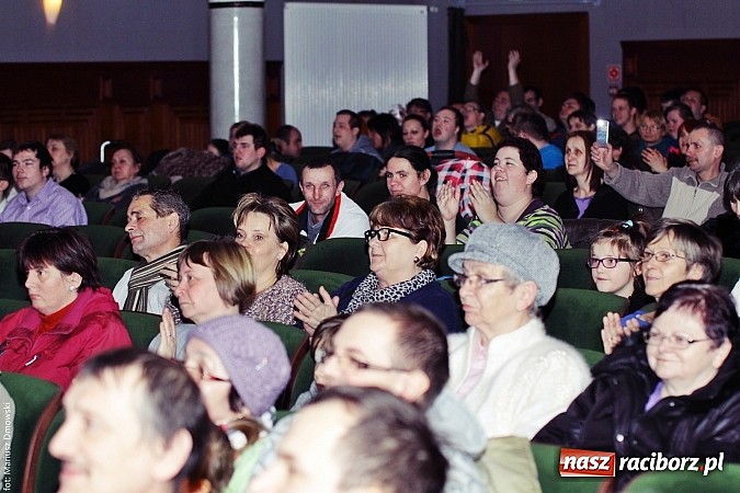 Zdjęcie w galerii na portalu naszraciborz.pl: U starzyk&oacute;w fajrowanie i kolęd wspominanie wiadomości z regionu