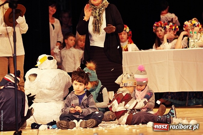 Zdjęcie w galerii na portalu naszraciborz.pl: U starzyk&oacute;w fajrowanie i kolęd wspominanie wiadomości z regionu