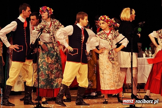 Zdjęcie w galerii na portalu naszraciborz.pl: U starzyk&oacute;w fajrowanie i kolęd wspominanie wiadomości z regionu