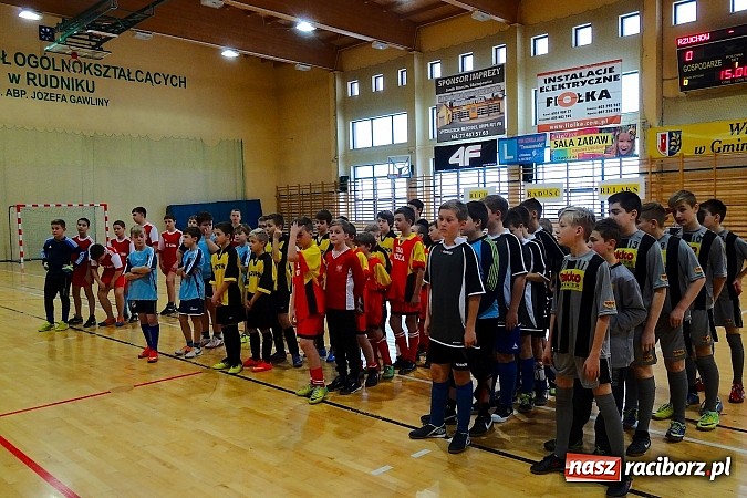 Zdjęcie w galerii na portalu naszraciborz.pl: Powiatowy turniej piłki nożnej. Krowiarki zwycięskie, Nędza druga wiadomości z regionu